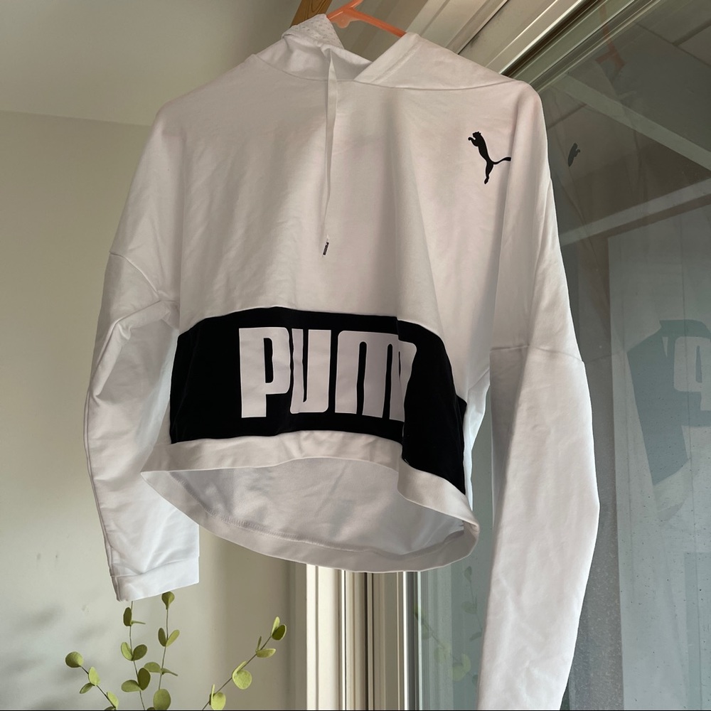 Puma Lightweight Cropped Hoodie